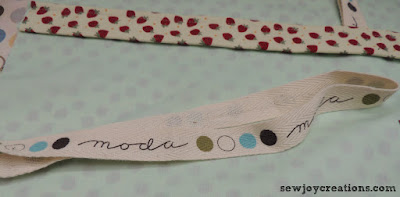 closeup moda twine